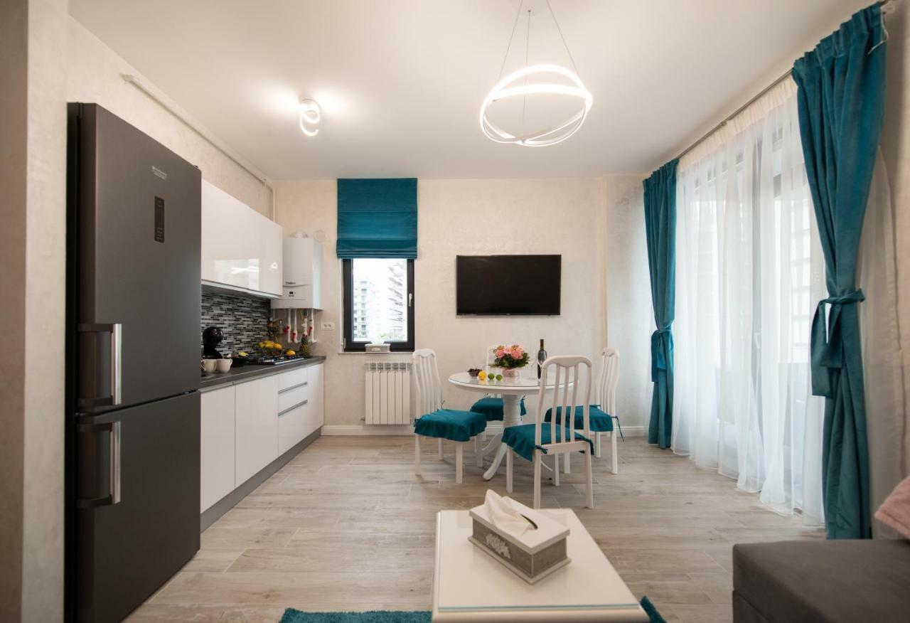 Luxury Apartment By The Sea Mamaia Exterior foto