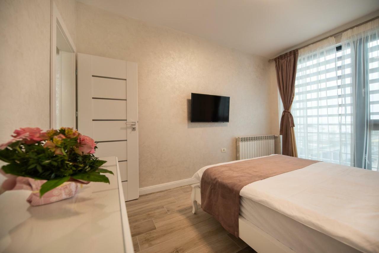 Luxury Apartment By The Sea Mamaia Exterior foto